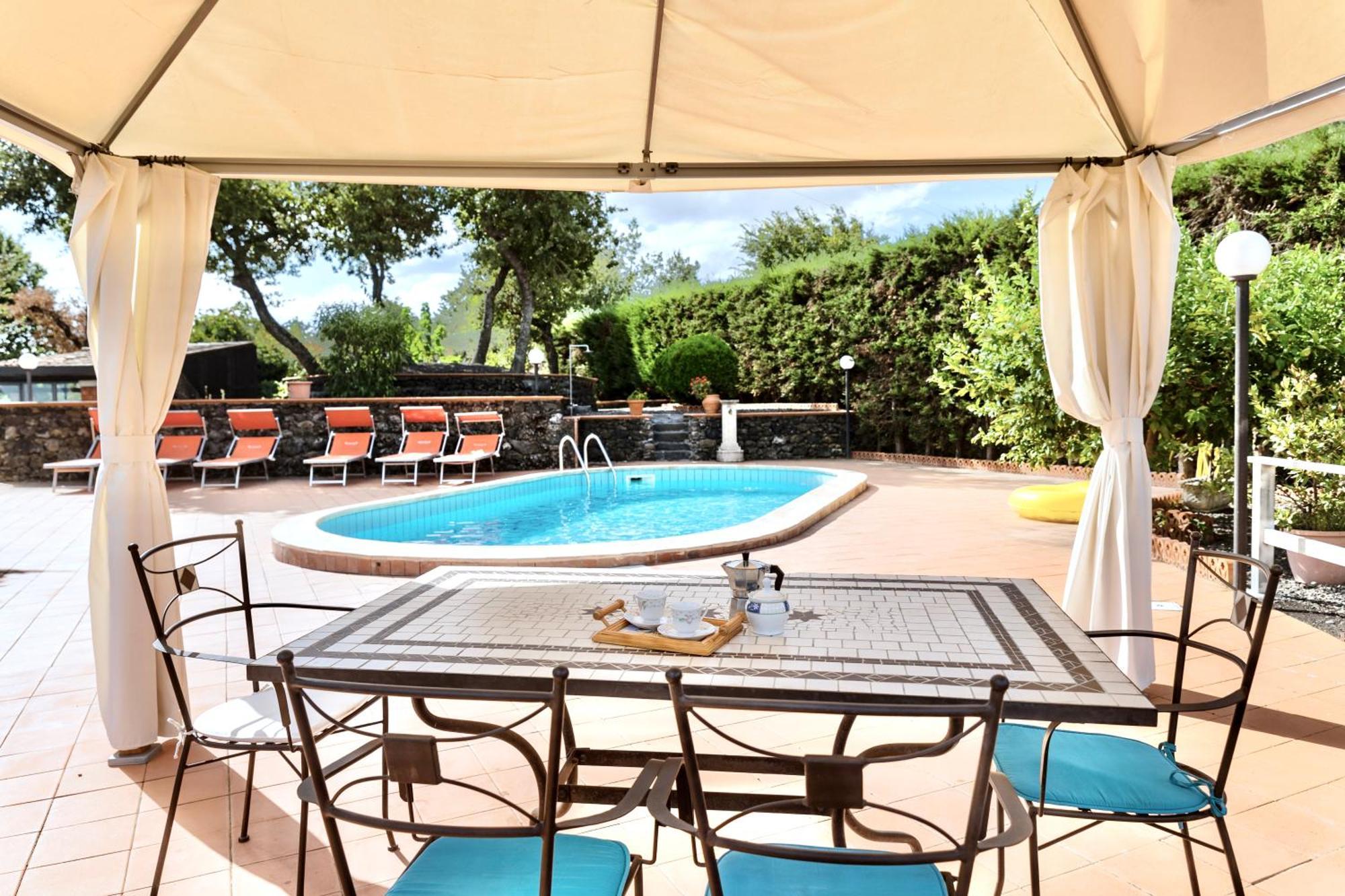 Villa Melany Casa Vacanza Piedimonte Etneo Buitenkant foto