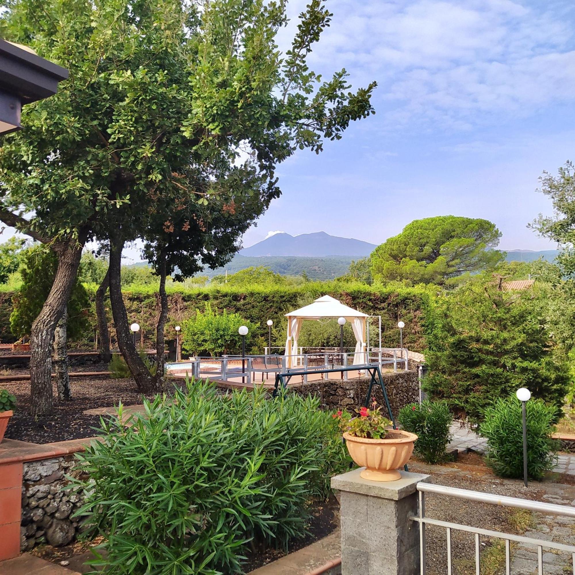 Villa Melany Casa Vacanza Piedimonte Etneo Buitenkant foto